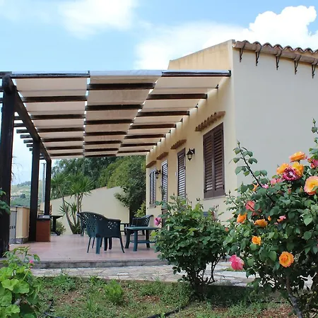 Grotticelli 3* Scopello (Sicily)