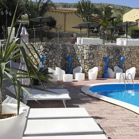 Grotticelli 3* Scopello