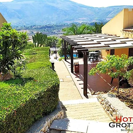 Hotel Grotticelli 3*