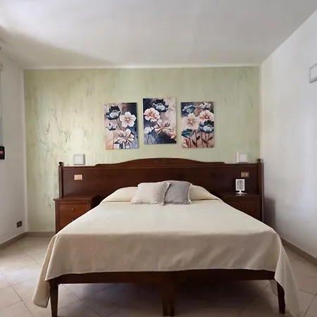 Grotticelli Hotell Scopello (Sicily)
