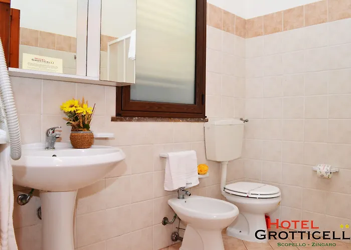 Grotticelli 3*
